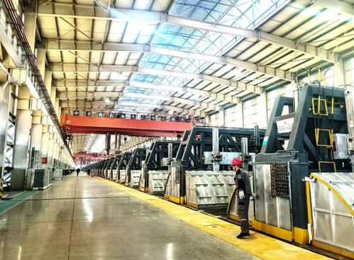 效能領(lǐng)跑，樹立“綠電鋁”行業(yè)標(biāo)桿——技術(shù)服務(wù)驅(qū)動(dòng)鋁產(chǎn)業(yè)綠色轉(zhuǎn)型